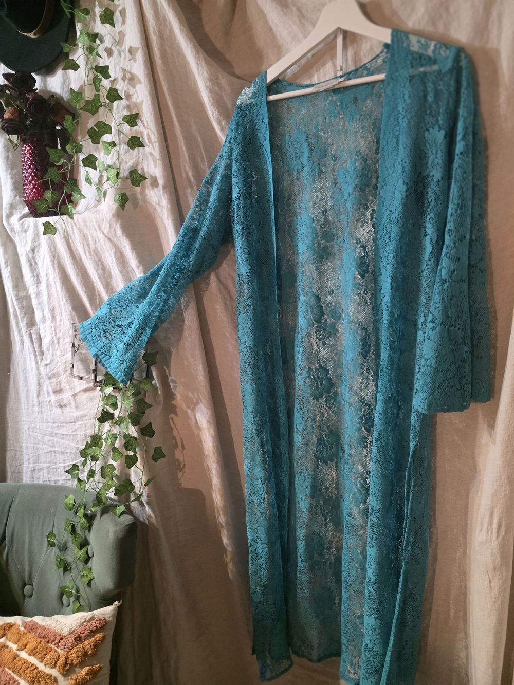 Kapri Couture Turquoise Lace Duster Robe